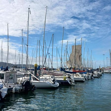 Vintage Sailboat In Belem Hotel Lisbon Luaran gambar